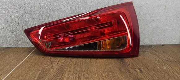 Audi A1 Rear/tail lights 8X0945094D 010436 01043602