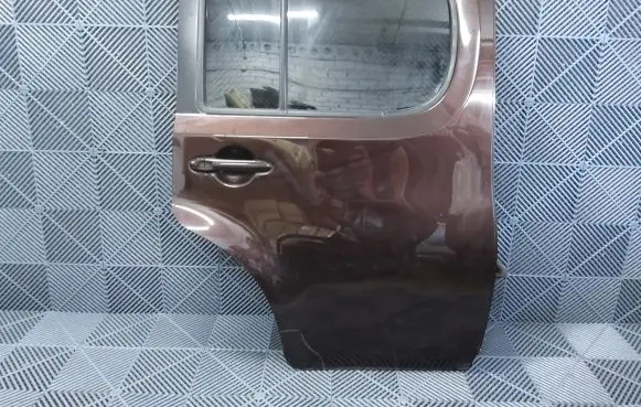 Nissan Cube Z12 Rear door