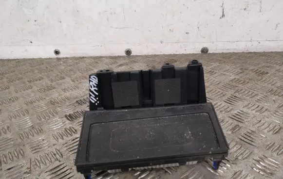 Hyundai Santa Fe Wireless charging module 95560S1000