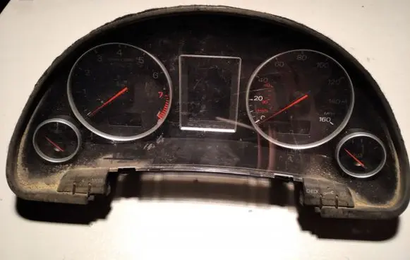 Audi A4 S4 B6 8E 8H Speedometer (instrument cluster) 8E0920950K