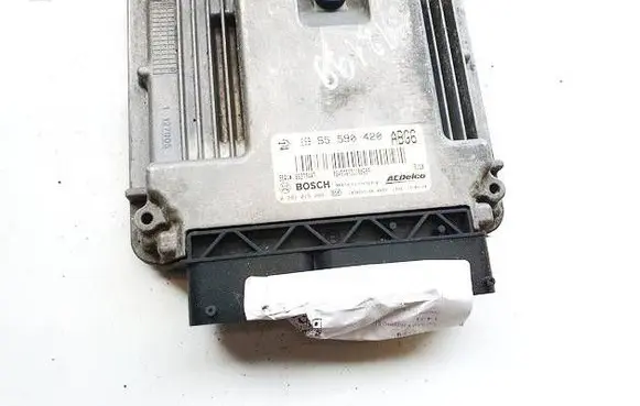Opel Insignia A Engine control unit/module 0281019088 E5955590420