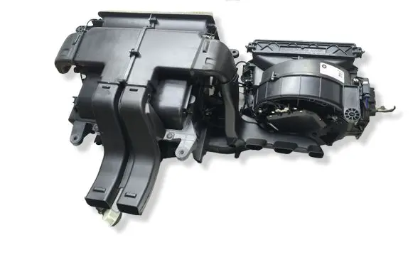Chrysler Pacifica Interior heater climate box assembly 68216209AJ