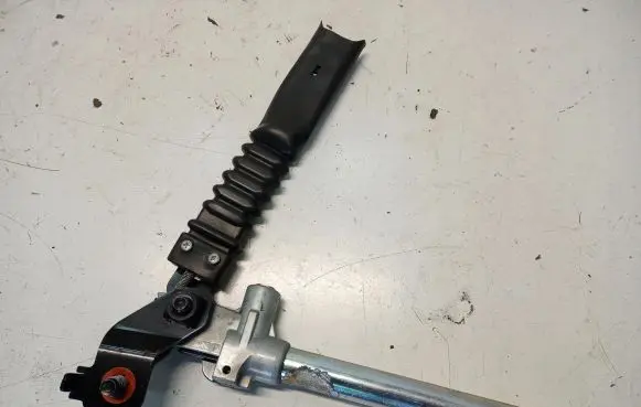 KIA Sportage Front seatbelt 88841-3U200