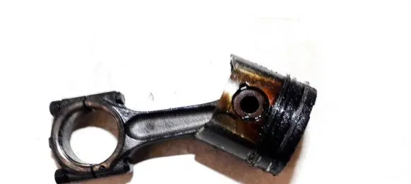Peugeot 307 Piston with connecting rod