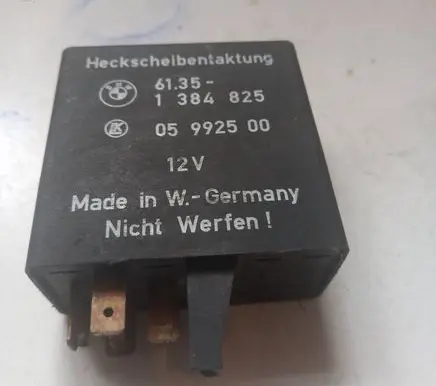 BMW 5 E34 Other relay 61351384825 05992500