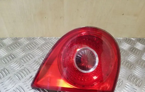 Volkswagen Golf V Tailgate rear/tail lights 1K6945093G 89031705