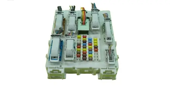 Ford C-MAX II Fuse box set DV6T14A073HF BEZPIECZNIKOW