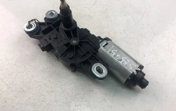 Volvo V70 Wiper motor 30663891