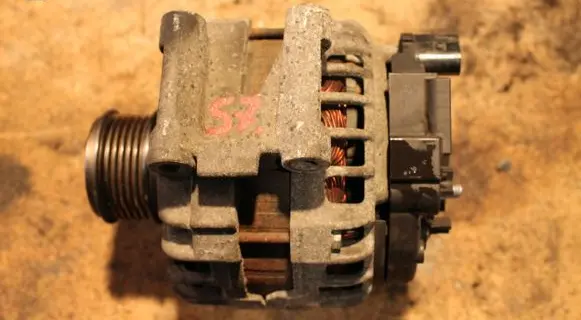 Chevrolet Captiva Generator/alternator 6578