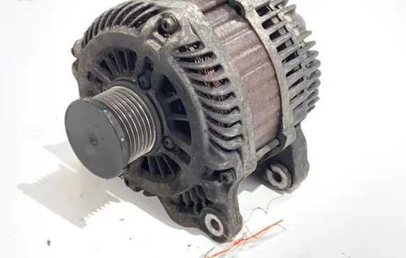 Renault Laguna III Generator/alternator 8200654785