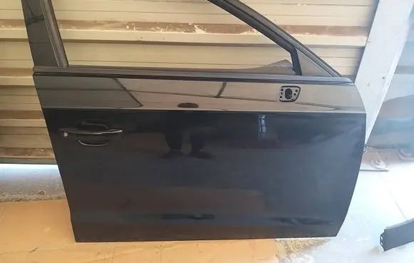 Audi A3 S3 8V Front door LY9B
