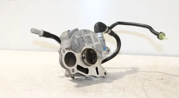 Audi A6 C7 Vacuum pump 03L145100F