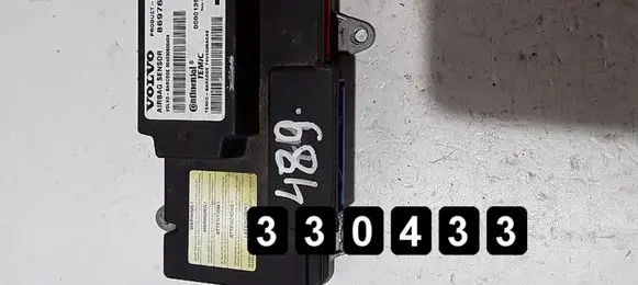 Volvo V50 Engine control unit/module 8697679