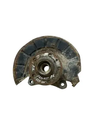 Front wheel hub