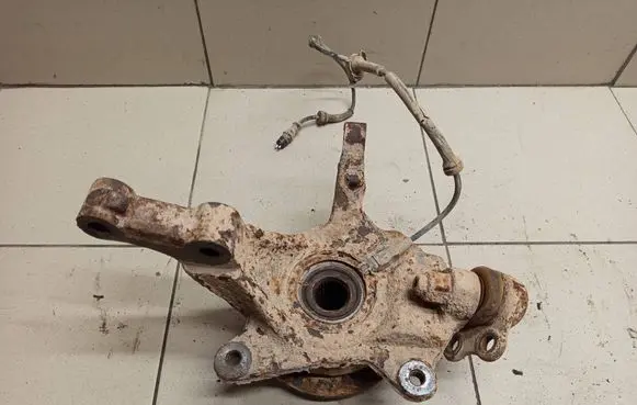 Renault Trafic II (X83) Front wheel hub spindle knuckle 
