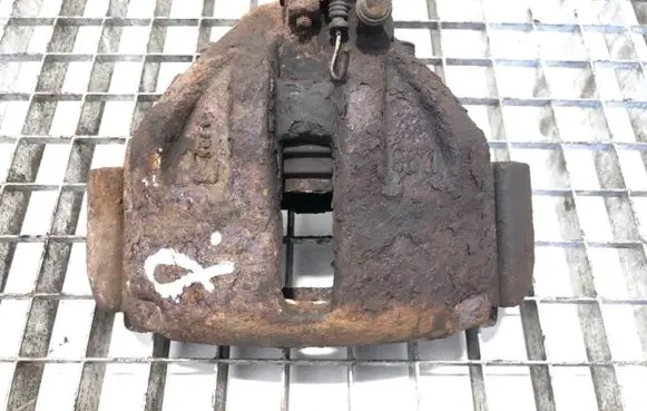 Volkswagen II LT Front brake caliper