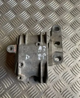 Audi A3 S3 8P Engine mount bracket 1K0199262M 1K0199262