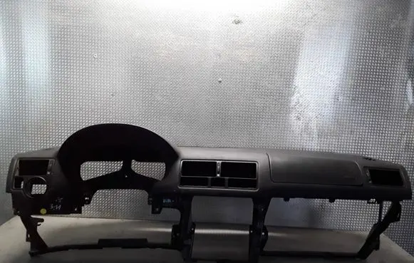 Volkswagen Golf IV Dashboard 1J1857003B