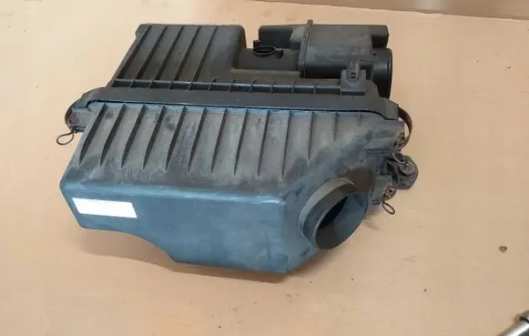 Lexus RX 330 - 350 - 400H Air filter box cover 100140-7590