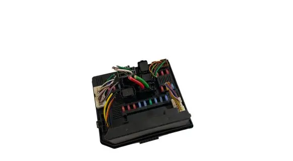 Nissan Qashqai Fuse module 519228043 3280189366 284B7JD000
