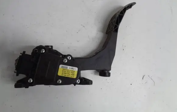 Volkswagen Polo V 6R Accelerator throttle pedal 6Q1723503P 6PV00849640