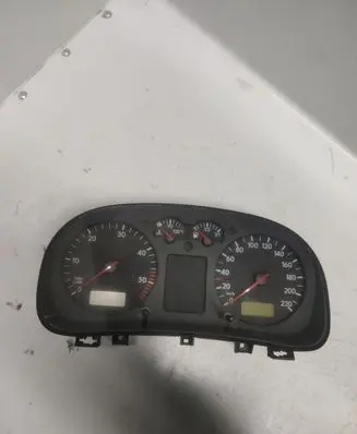 Volkswagen Golf IV Speedometer (instrument cluster)