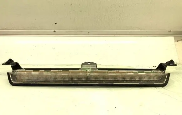 Volvo XC70 Third/center stoplight 8658948