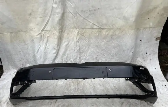 Volkswagen Golf VII Front bumper 5G0807221F