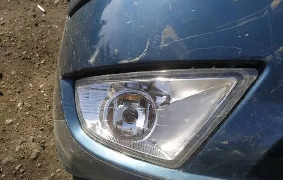 Ford Mondeo Mk III Front fog light