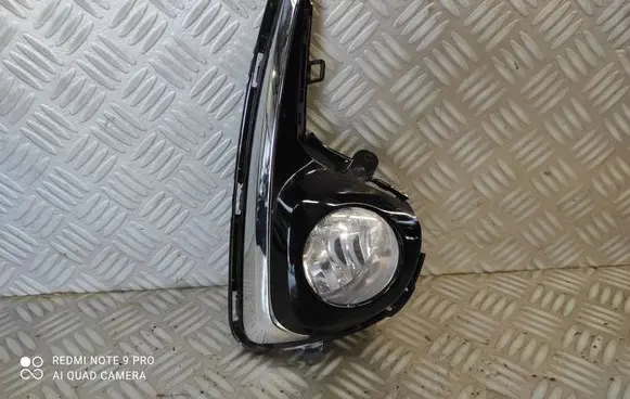 Toyota Yaris Front bumper lower grill