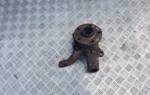 Volkswagen Transporter - Caravelle T4 Front wheel hub