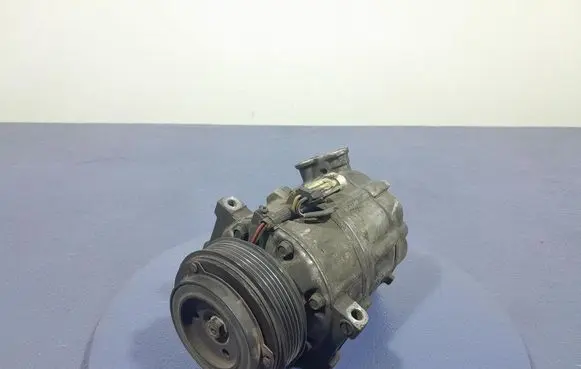 Opel Vectra C Air conditioning (A/C) compressor (pump) 24411270
