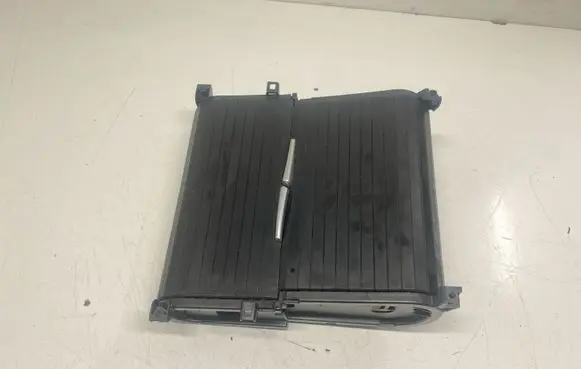 BMW X5 E70 Cup holder front 773201 011782503