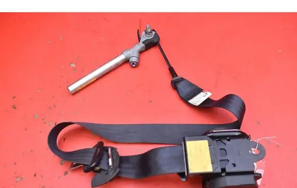 Peugeot 4008 Front seatbelt 6066746