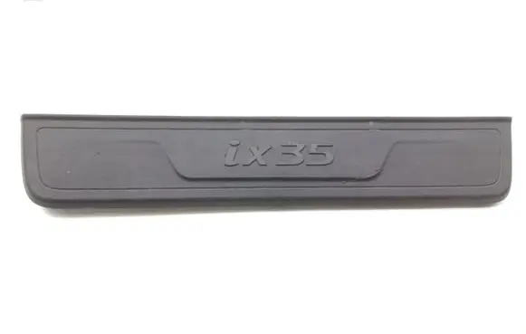 Hyundai ix35 Front sill trim cover 858732Y100
