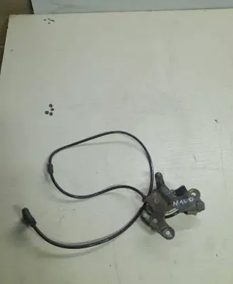 Mercedes-Benz C W204 Rear air suspension level height sensor A0035426618