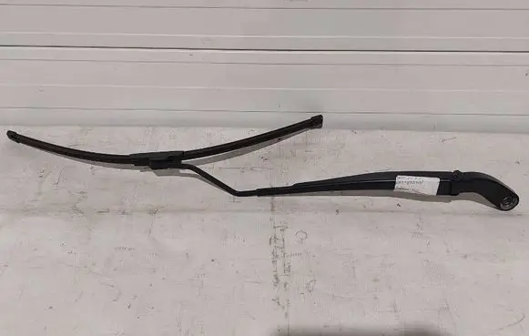 Dodge RAM Front wiper blade arm 68338924AA P68338924AA
