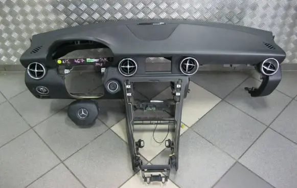 Mercedes-Benz SLK R172 Dashboard