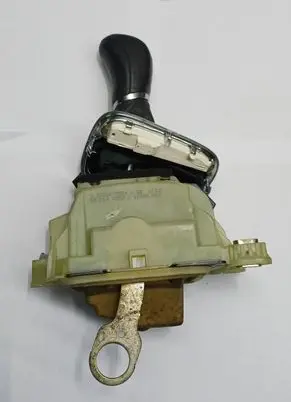 Mercedes-Benz CLK A209 C209 Gear shifter/selector A2032675524