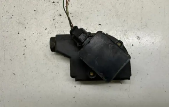 Peugeot 307 Accelerator pedal position sensor 9643365680 445821001002