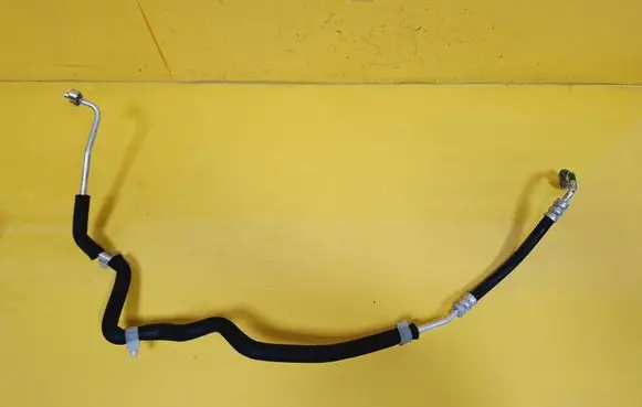 Mazda 5 Air conditioning (A/C) pipe/hose 