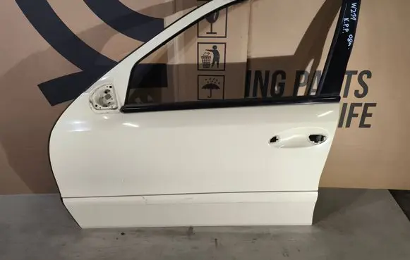 Mercedes-Benz E W211 Front door 
