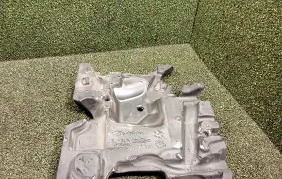 Renault Master III Engine cover (trim) 140466364R 350163670