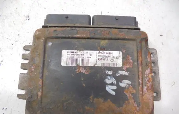 Renault Megane I Engine control unit/module ECU 7700114850