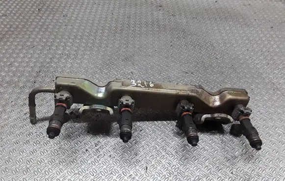 Nissan Micra Fuel injectors set 