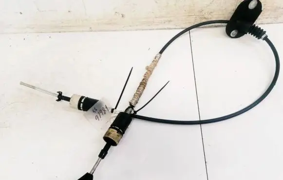 Gear shift cable linkage