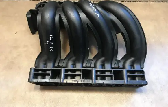Mercedes-Benz C W203 Intake manifold