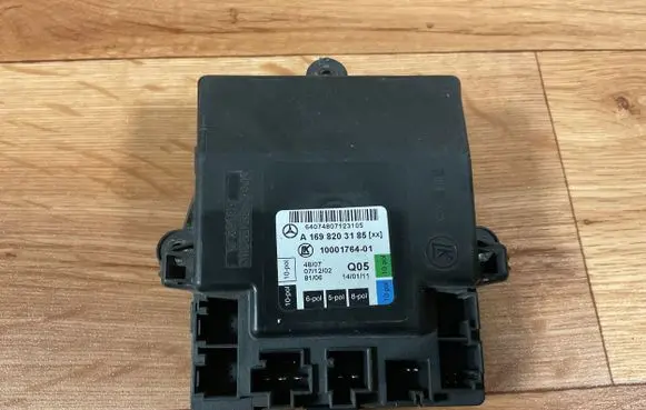Mercedes-Benz B W245 Door control unit/module A1698203185 1000176401 64074807123105