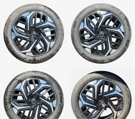 Citroen C4 III e-C4 R18 alloy rim 9832063280
