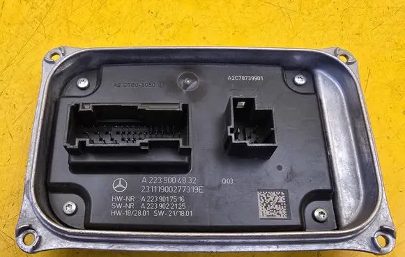 Mercedes-Benz S W223 Voltage converter/converter module A2239004832 A2239017516 A2239022125